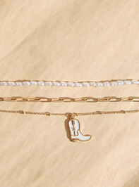Cowboy Pearl Necklace Detail 2 - TULLABEE