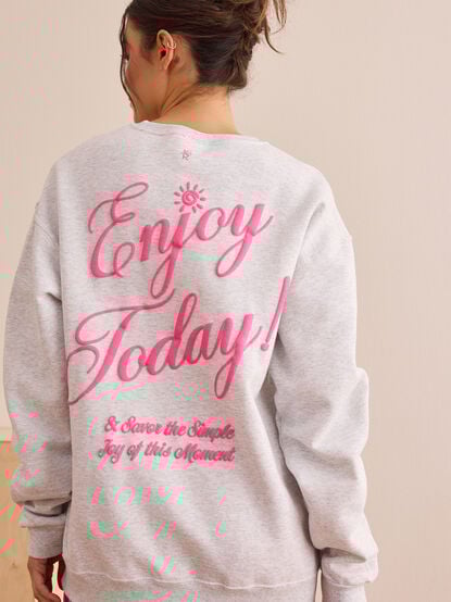 Enjoy Today Pullover - TULLABEE