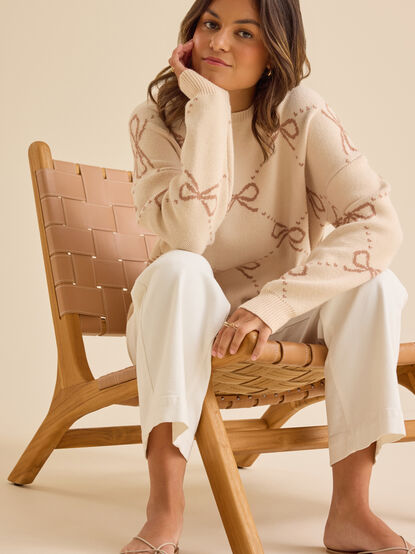 Megan Bow Sweater - TULLABEE