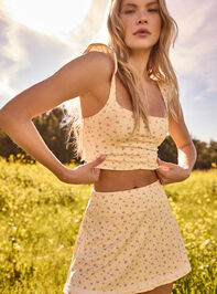 Apex Blossom Ruffle Tank - TULLABEE