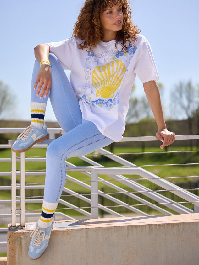 Seashell Oversized Tee Detail 3 - TULLABEE
