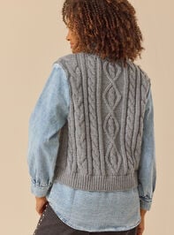 Amanda Cable Denim Mixed Pullover Detail 4 - TULLABEE