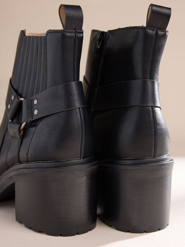 Jayden Booties Detail 5 - TULLABEE