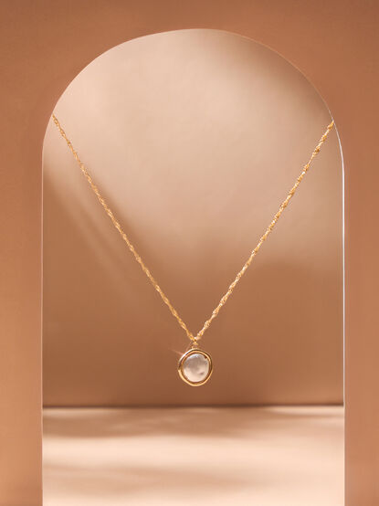 Freshwater Pearl Charm Necklace - TULLABEE