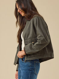 Sami Cropped Barn Jacket Detail 6 - TULLABEE