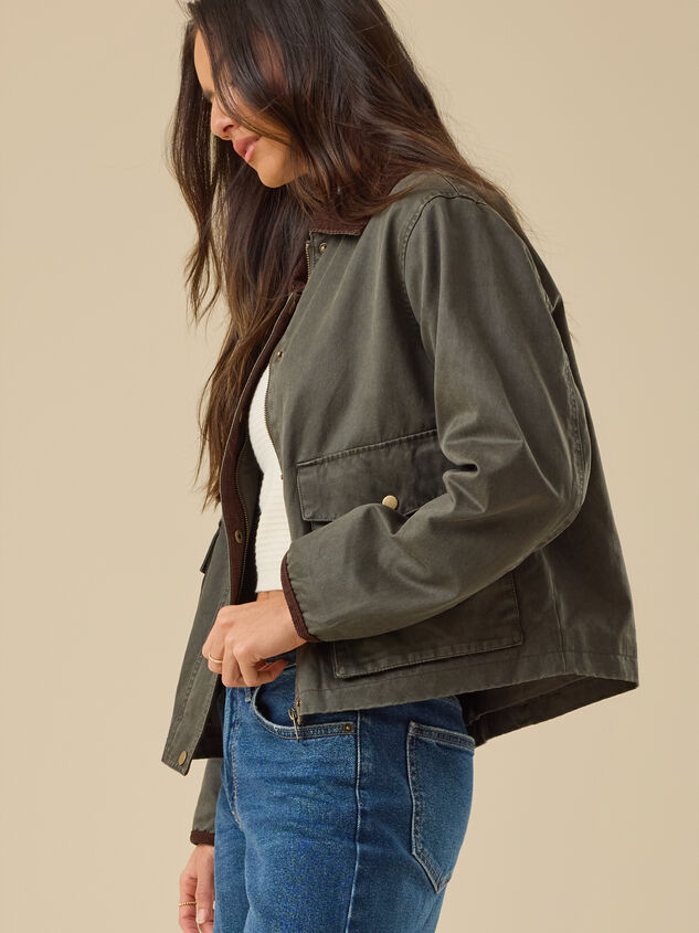 Sami Cropped Barn Jacket Detail 6 - TULLABEE