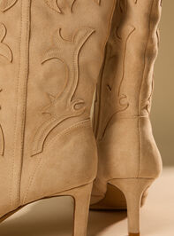 Abrams Western Boot Detail 3 - TULLABEE