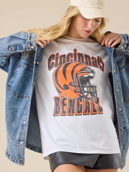 Bengals Helmet Oversized Tee - TULLABEE