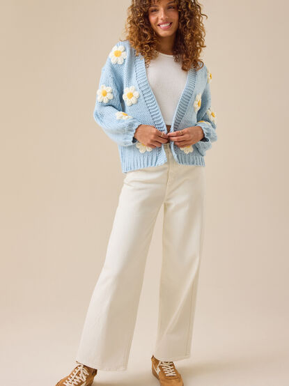 Daisie 3D Floral Cardigan - TULLABEE