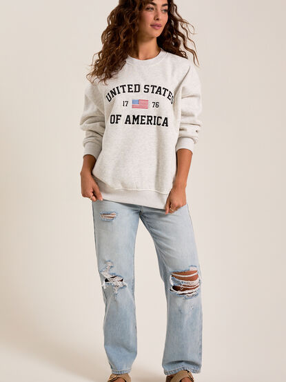 Embroidered United States Sweatshirt - TULLABEE