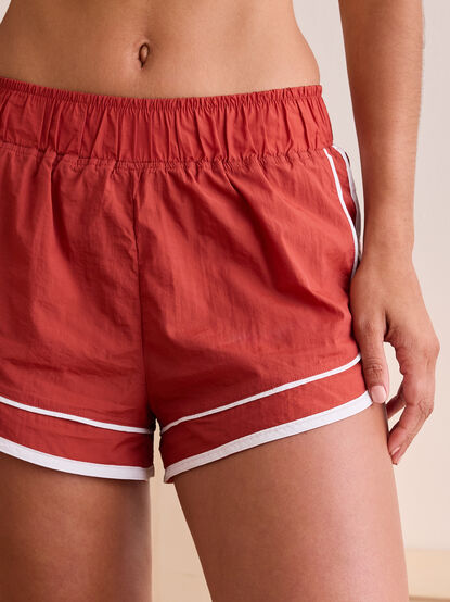 Happy Camper Contrast Shorts - TULLABEE