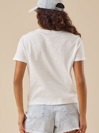 Kyla Girlfriend Tee Detail 4 - TULLABEE