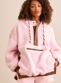 Sherpa Oversized Court Hoodie Detail 3 - TULLABEE