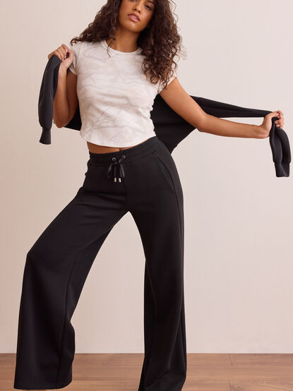 Supersoft Wide Leg Pants - TULLABEE