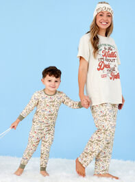 Deck These Halls Graphic Mama Tee - TULLABEE
