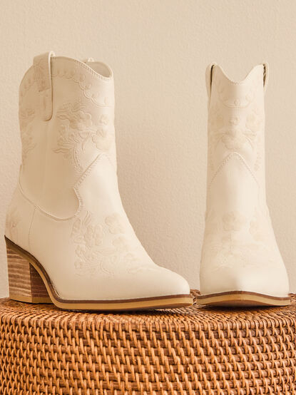 Melodi Western Booties - TULLABEE