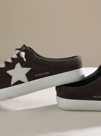 Laura Sneakers By Vintage Havana Detail 3 - TULLABEE