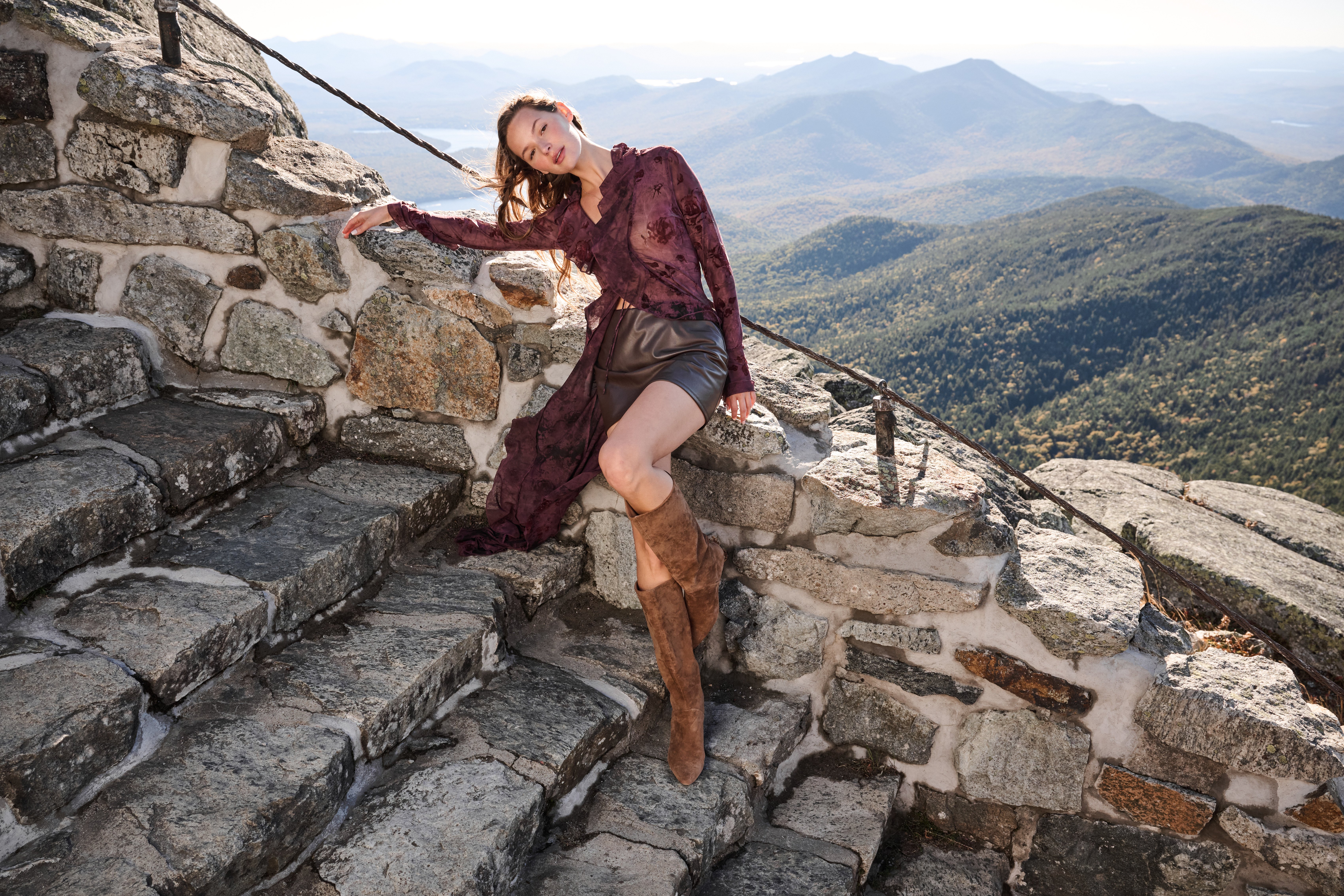 How to Style a Leather Skirt - TULLABEE